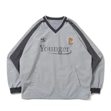 Younger Song 나일론 풀오버