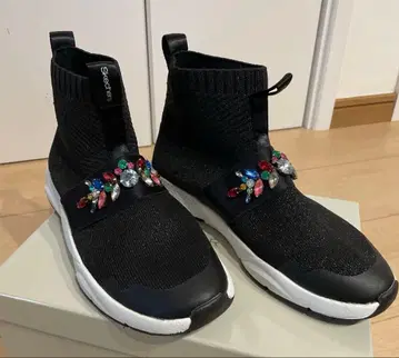 스케쳐스 비쥬 니트 부츠 24cm