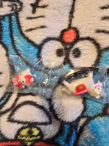 산리오 시크릿 목마 마스코트 키티