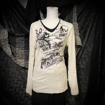 아카이브 y2k 스컬 로고 V넥 롱T 헤이세이 시크 스타일 v 펑크