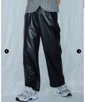 147 이치용나나 속기모 가죽 팬츠 XS