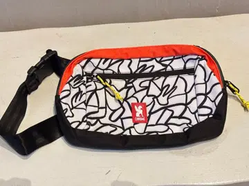 CHROME ZIPTOP WAISTPACK 바디백 웨스트 파우치