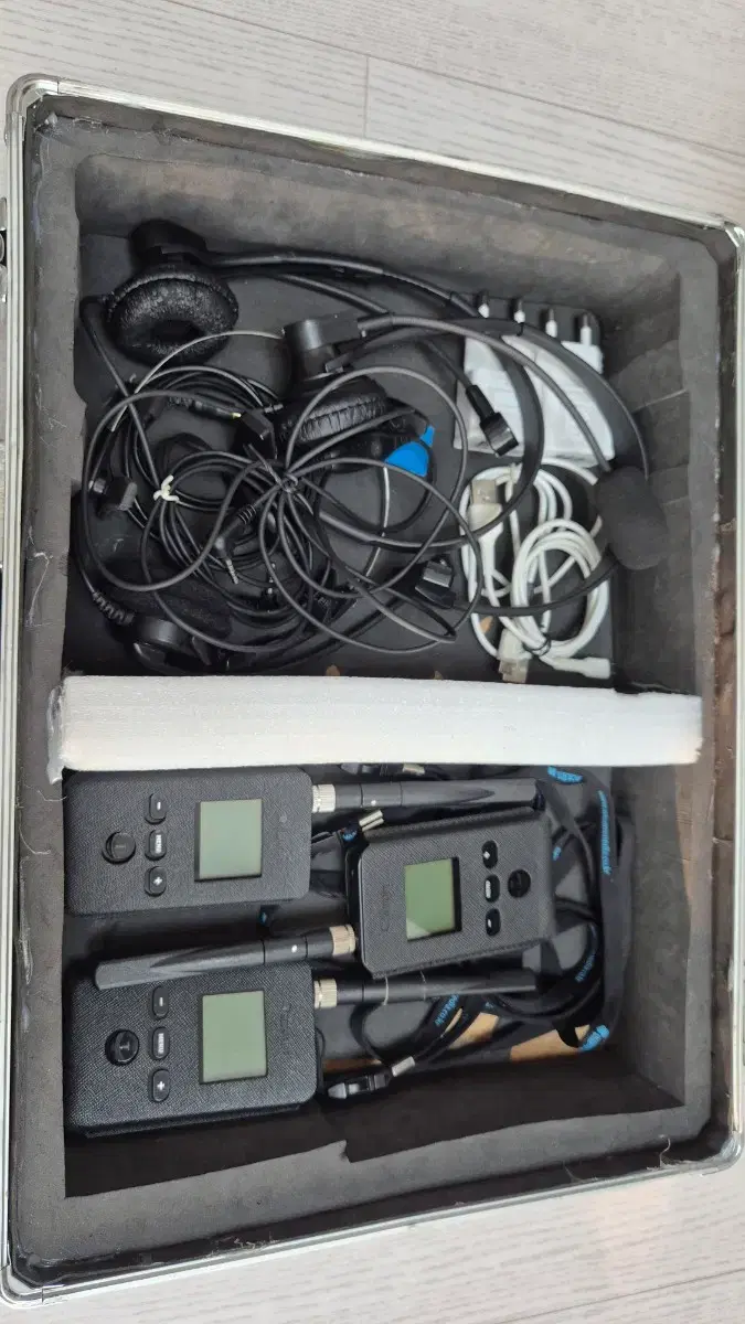 인터콤 | 브랜드 중고거래 플랫폼, 번개장터