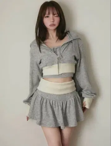 andmary Adelee 후디 세트업