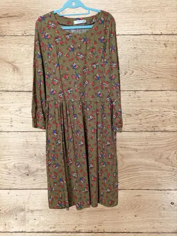 꽃무늬 긴팔 원피스