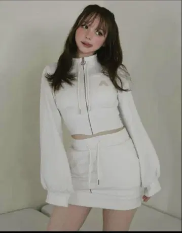 andmary Willow line tops & mini skirt