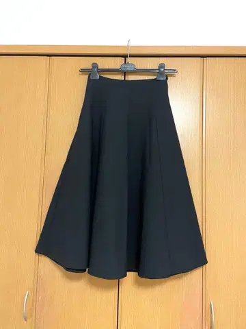 띠어리 울 롱 스커트 블랙