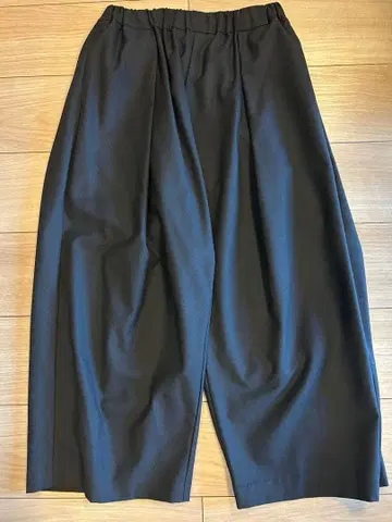 미즈이로 인드 블랙 와이드 팬츠 허리밴딩