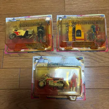 반프레스 도에이 특촬물 영웅 액션 피규어 & 바이크 전 3종