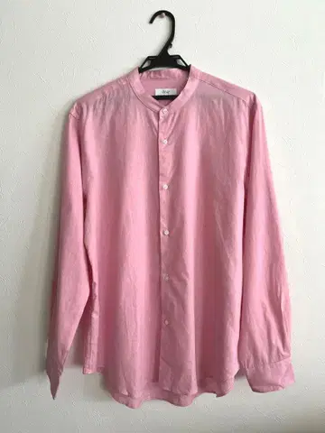 L 사이즈 유니버설 랭귀지 핑크 밴드 카라 셔츠
