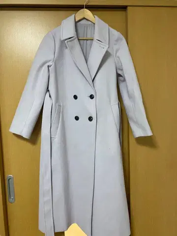 라이트 그레이 더블 브레스트 롱 코트