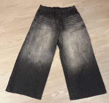 리메이크 데님 와이드 페인트 블랙 L 사이즈 배기 데님 MSG