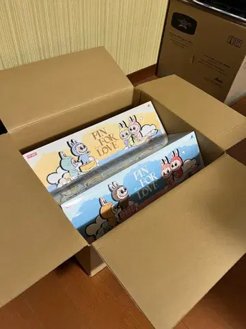 POP MART 러브브 PIN FOR LOVE 미개봉 박스 정품