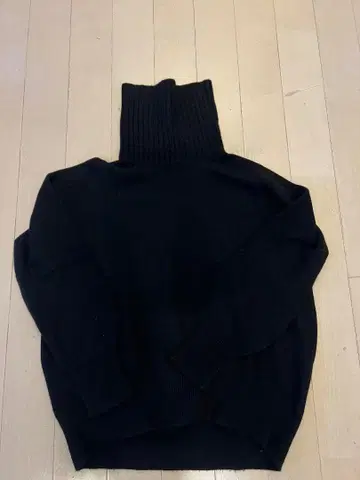 SPICK AND SPAN 블랙 터틀넥 스웨터