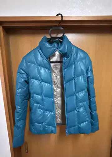 터콰이즈 다운 자켓 M 사이즈