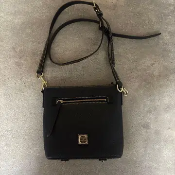 두니앤버크 블랙 숄더백