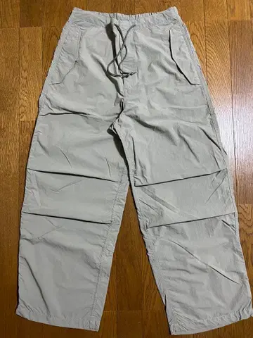 GU 파라슈트 팬츠