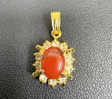 카넬리안과 크리스탈 펜던트