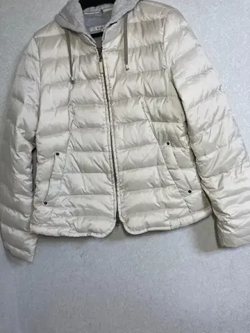 Blanc Vert 후드 부착 다운 자켓