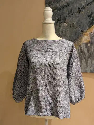 순수 실크 총무늬 네이비 컬러 기모노 리메이크 상의 풀오버 7부 소매