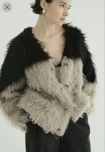 CLANE BI COLOR SHAGGY KNIT CARDIGAN