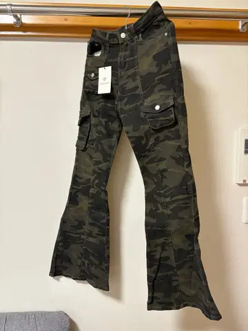 카키 카모플라쥬 부츠컷 데님 M 사이즈