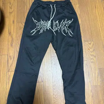 블랙 그래픽 조거 팬츠