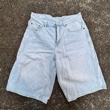 ZARA 라이트 블루 숏팬츠 EUR 44