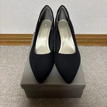 새상품 ALETTA 블랙 스웨이드 하이힐