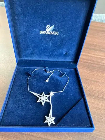 SWAROVSKI 스와로브스키 목걸이 스타 별