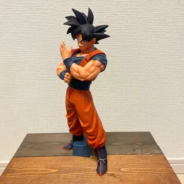 제일복권 드래곤볼 STRONG CHAINS D상 손오공 피규어