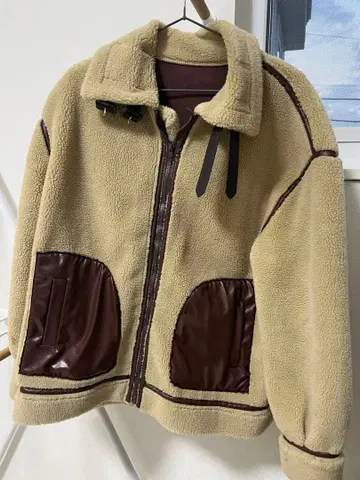 플리스 자켓 카라 부착