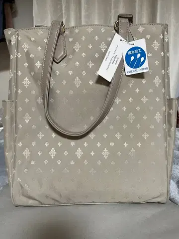 미사용 새상품 베이지 무늬 백팩 겸용 2way 토트백