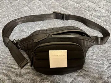 EMPORIO ARMANI 바디백 웨스트 파우치 블랙