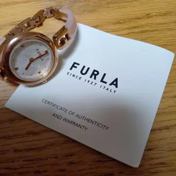 FURLA 로즈 골드 시계