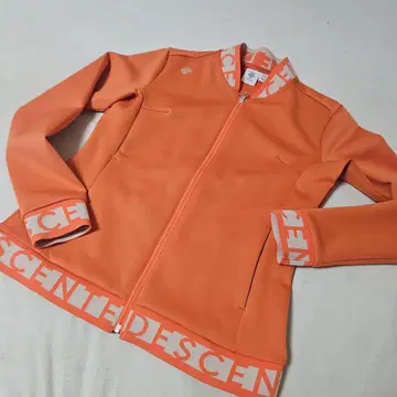 [ 새상품 ] DESCENTE 오렌지 자켓 L