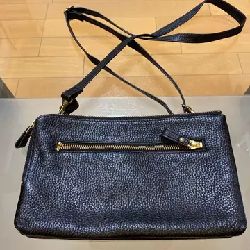 블랙 가죽 숄더백