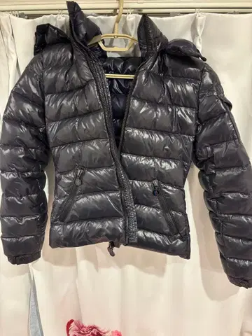 MONCLER 보라색 블랙 다운 자켓