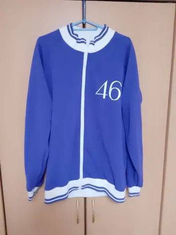 노기자카 46 저리 상의 XL 이오키 마오