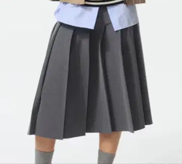 유니클로 와이드 플리츠 미디 스커트 그레이 플리츠 스커트