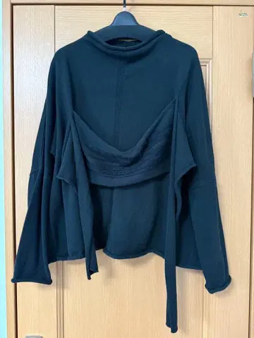 [ 모에 ] 블랙 상의