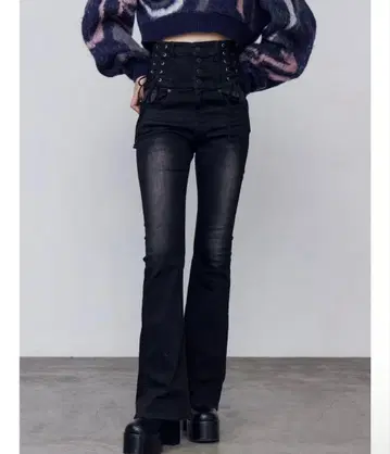 EMODA 쓰리레스업 하이웨스트 플레어 파기니 데님