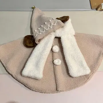 릴린린 2025ver. 모자&머플러&판초 3종 세트 착용 사진 있음