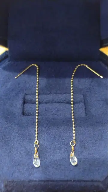 K10 화이트 토파즈 아메리칸 귀걸이