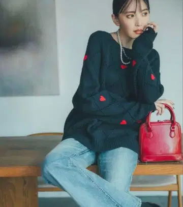 코코딜 COCODEAL 하트 무늬 자수 니트 네이비