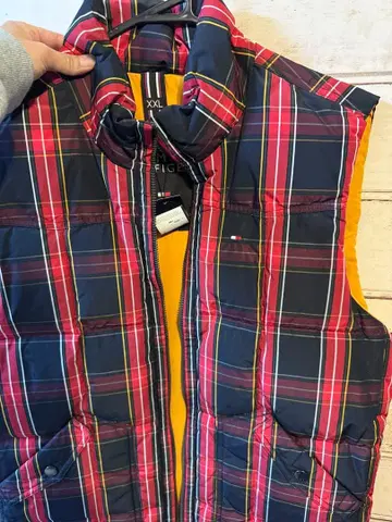 TOMMY HILFIGER 체크 무늬 다운 베스트 XXL