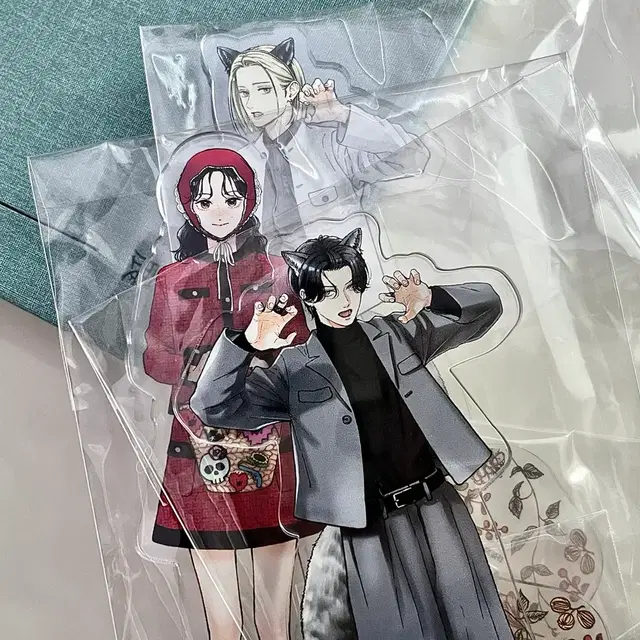 숨막힐 정도의 사랑을 줄게 아크릴 스탠드 3종 SET