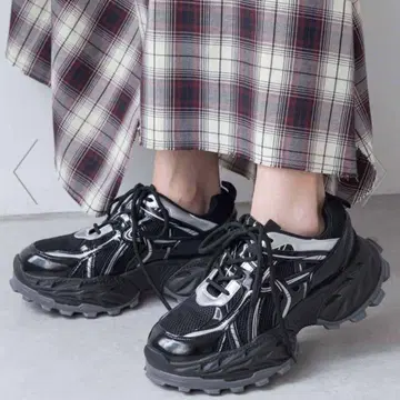 통굽 스니커즈 블랙/실버