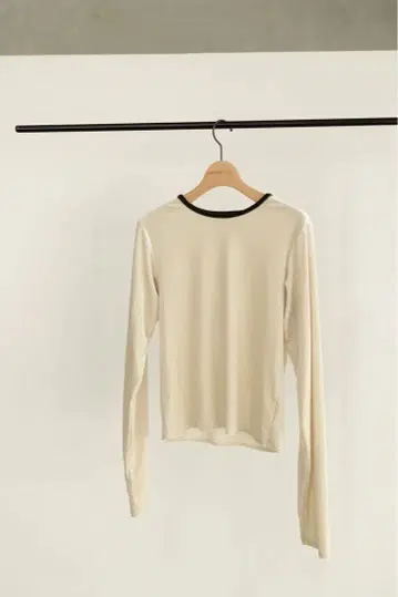 바이컬러 벨로아 롱T CAVEZA ROSSO