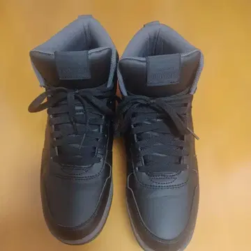 새상품급!! CONVERSE 스노우 신발 하이컷 스니커즈 26cm